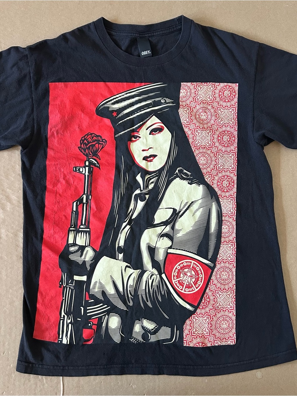 OBEY Clothing Peace Guard Graphic T-shirt Artwork Shepard Faire Military Rose M